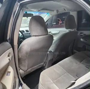 Toyota Corolla 2009 Gray