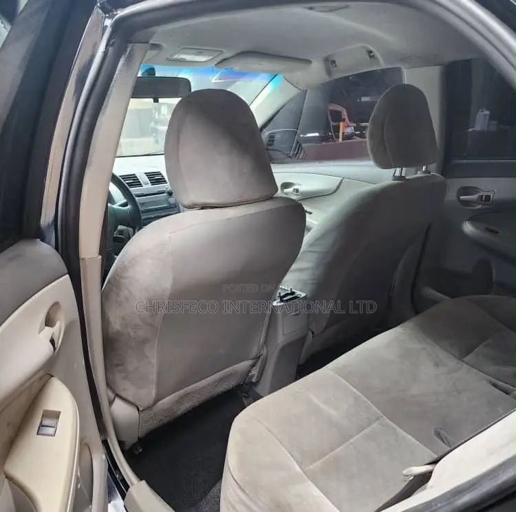 Toyota Corolla 2009 Gray