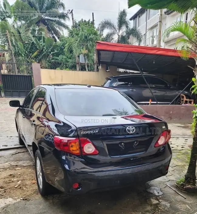 Toyota Corolla 2009 Gray