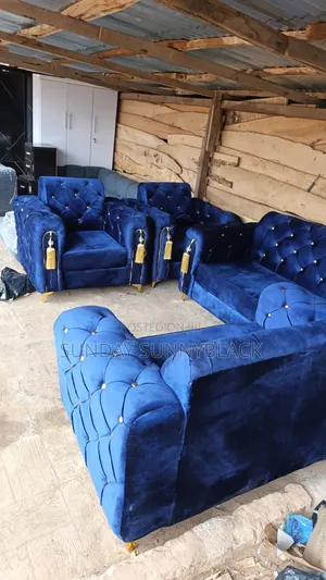 7 Seater Chair