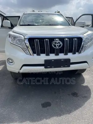 Toyota Land Cruiser Prado 2017 White