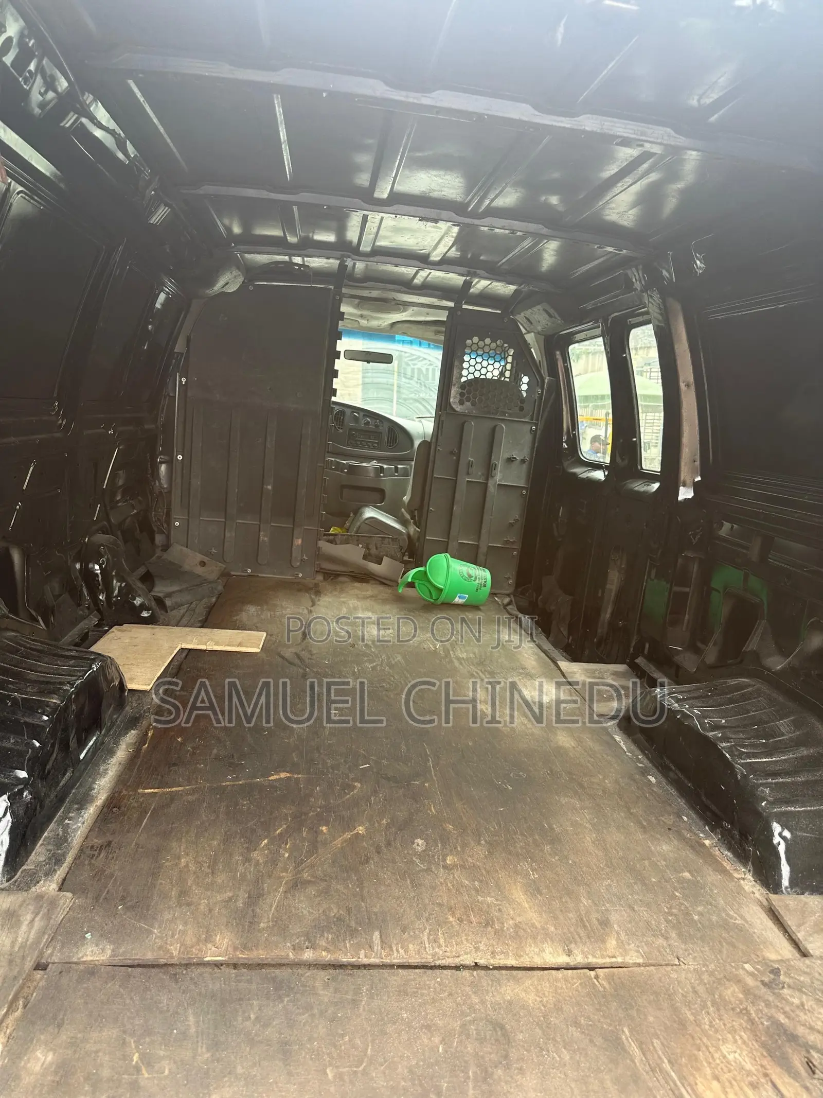 Ford E250 2006 Blue