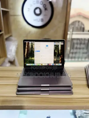 Laptop Apple MacBook Pro 2018 16GB Intel Core i7 SSD 512GB