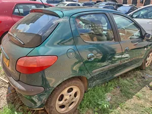 Peugeot 206 CC 2004 Green