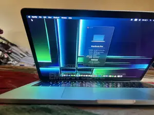 Laptop Apple MacBook Pro 2017 8GB Intel Core i5 SSD 256GB