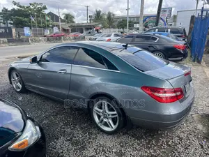 Mercedes-Benz E350 Base 4Matic Sedan AWD (3.5L 6cyl 7A) 2013 Gray