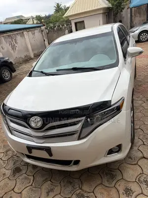 Toyota Venza LE 4dr Wagon (2.7L 4cyl 6A) 2015 White