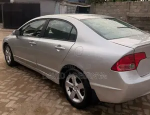Honda Civic 2007 Silver
