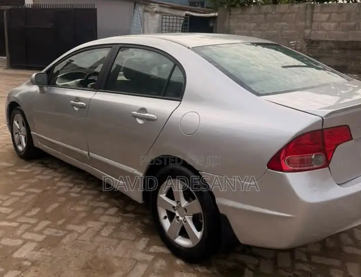 Honda Civic 2007 Silver