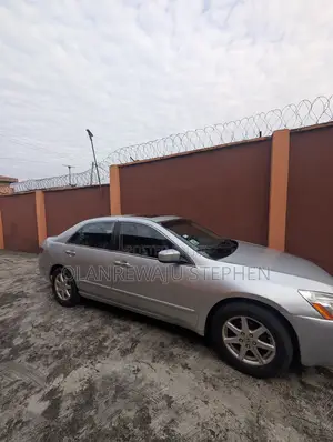 Honda Accord Automatic 2005 Silver
