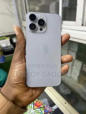 Apple iPhone 15 Pro Max 512 GB Gray