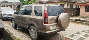 Honda CR-V Automatic 2005 Gold