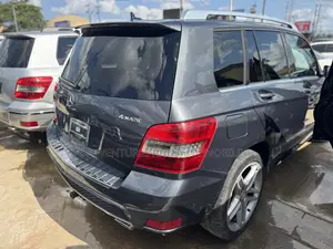 Mercedes-Benz GLK-Class 350 4MATIC 2012 Gray