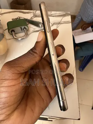 Apple iPhone X 64 GB White