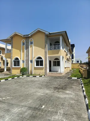 4bdrm Duplex in Near Abraham, Lekki Phase 2 for rent