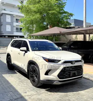 Toyota Highlander Platinum AWD 2024 White