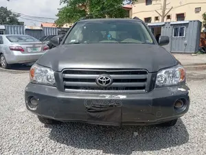 Toyota Highlander 2005 Gray