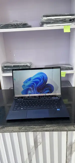 Laptop HP Dragonfly G2 8GB Intel Core i5 SSD 256GB
