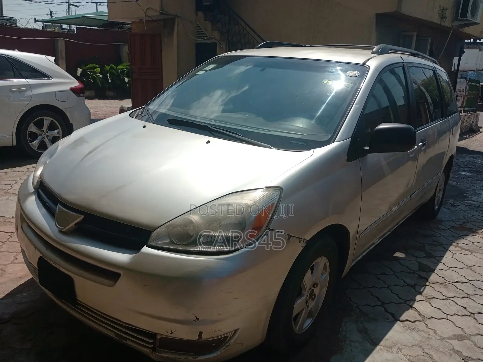 Toyota Sienna 2004 Gold