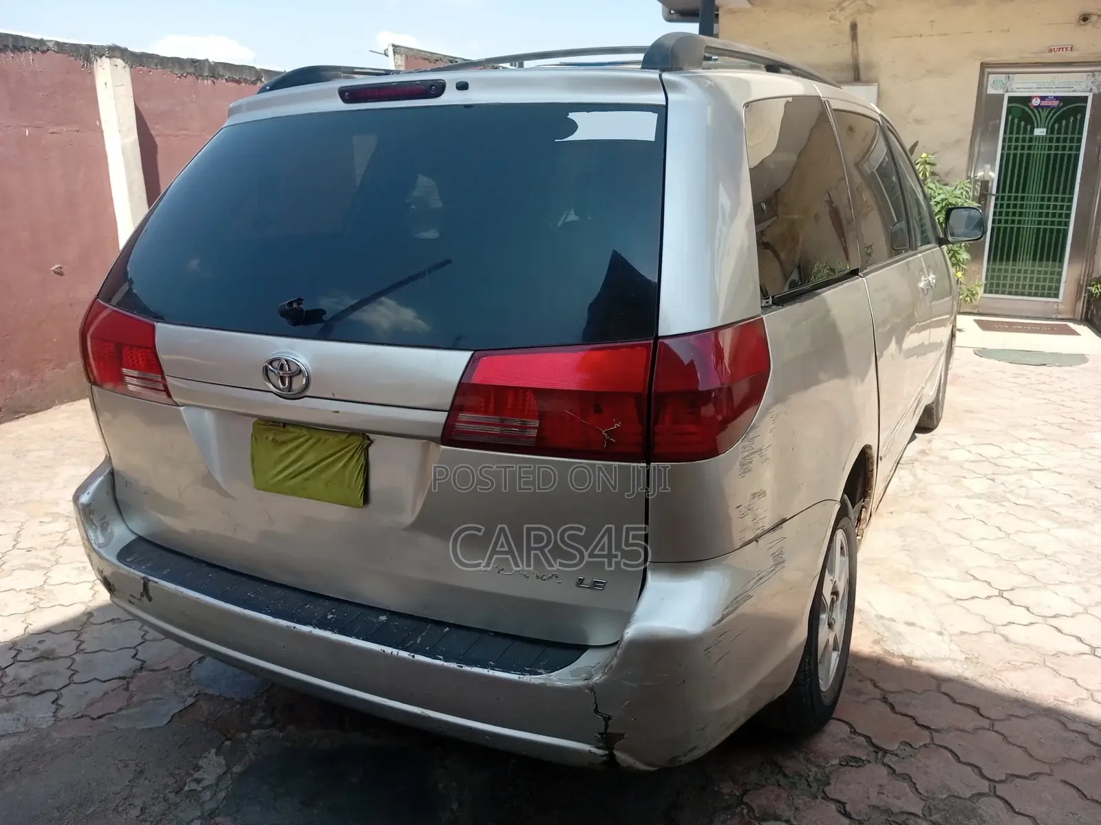 Toyota Sienna 2004 Gold