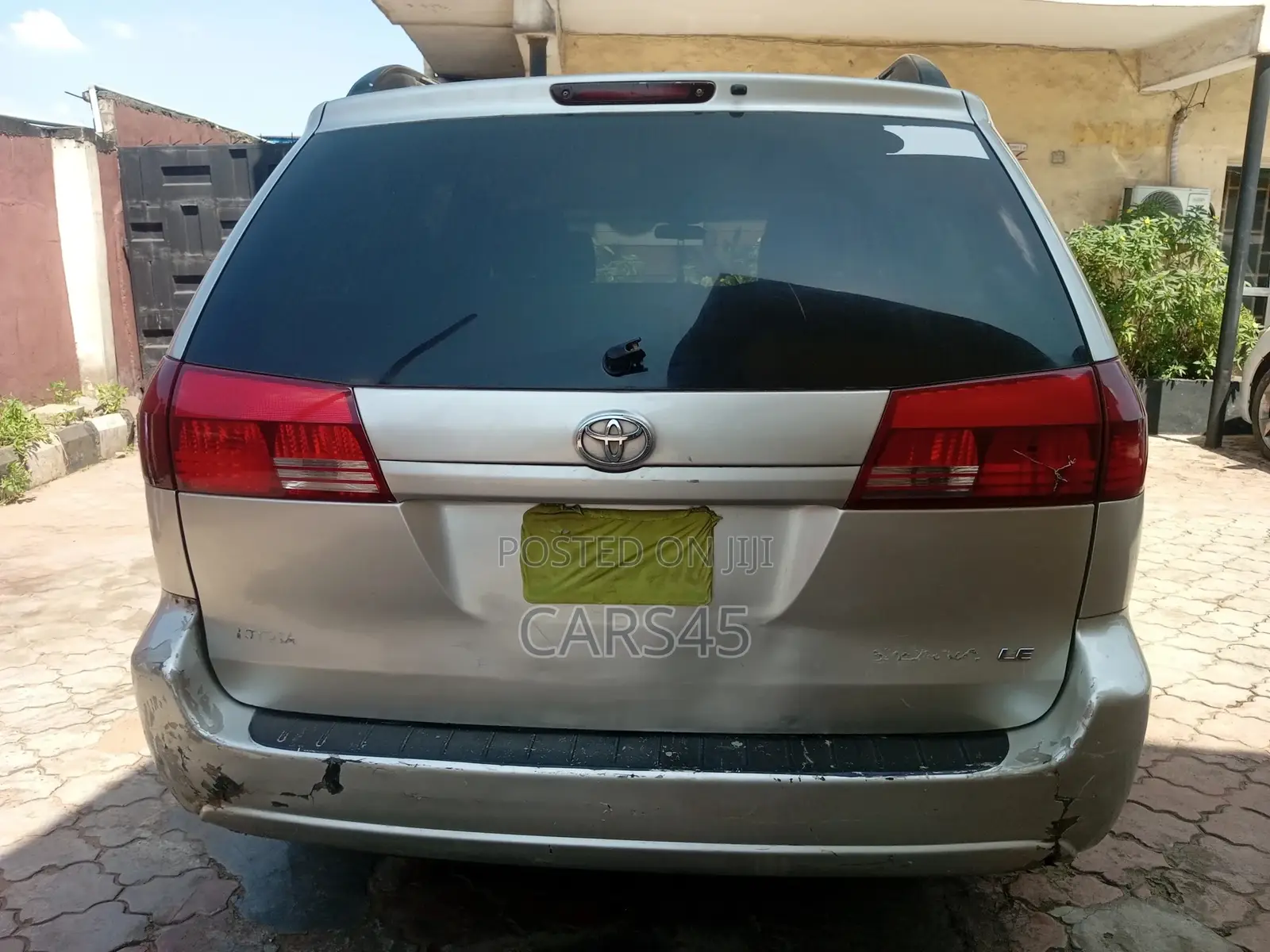 Toyota Sienna 2004 Gold