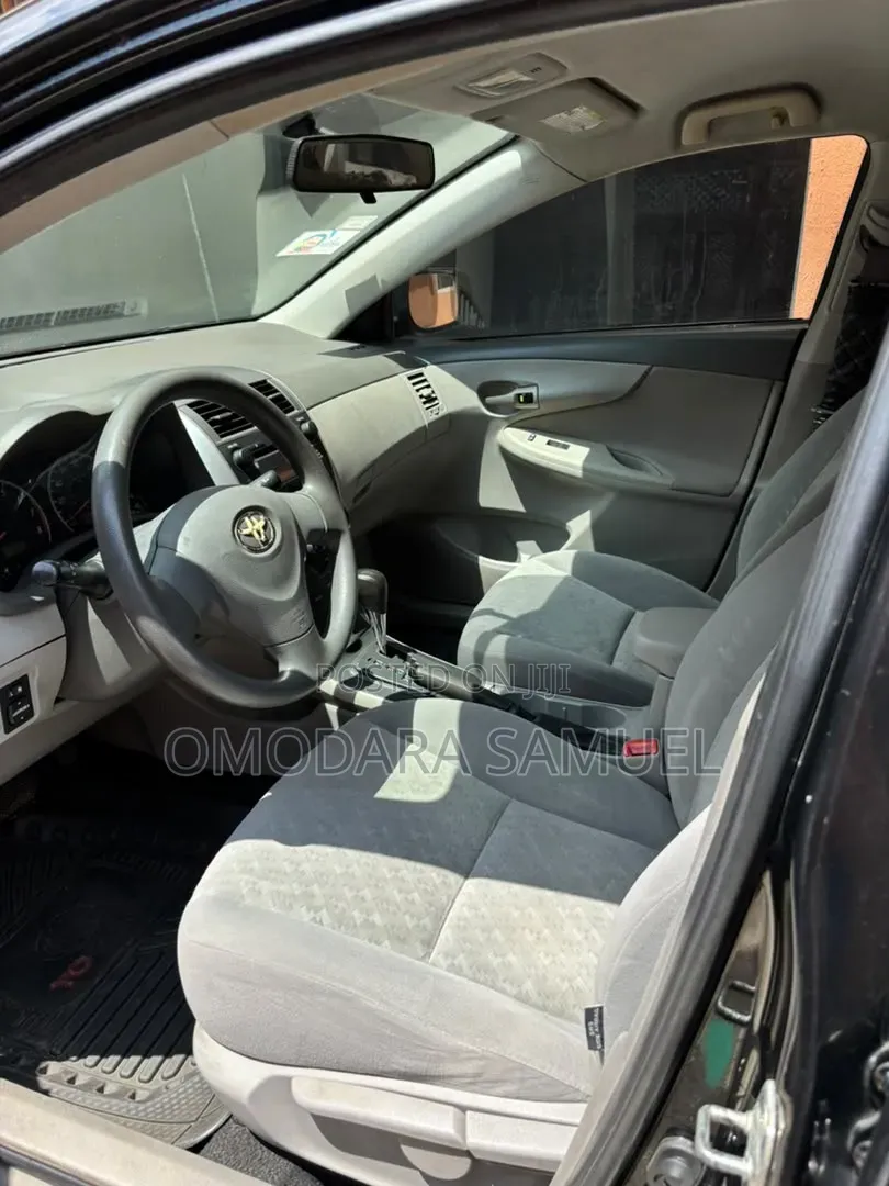 Toyota Corolla 2009 Black