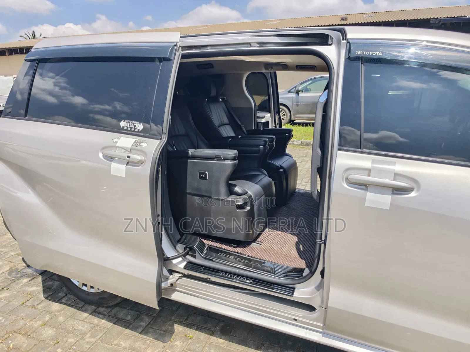 Toyota Sienna 2023 Gray