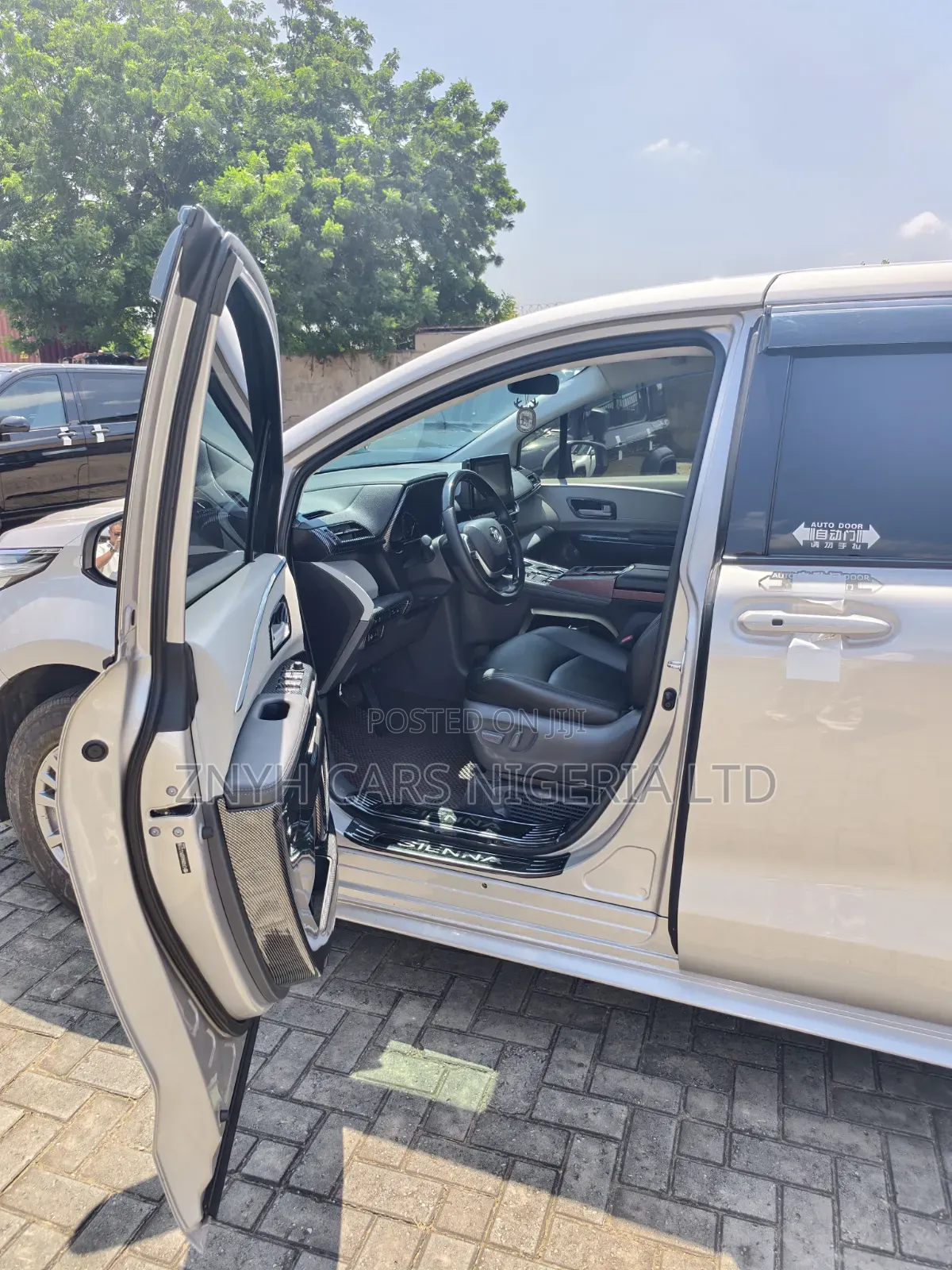 Toyota Sienna 2023 Gray