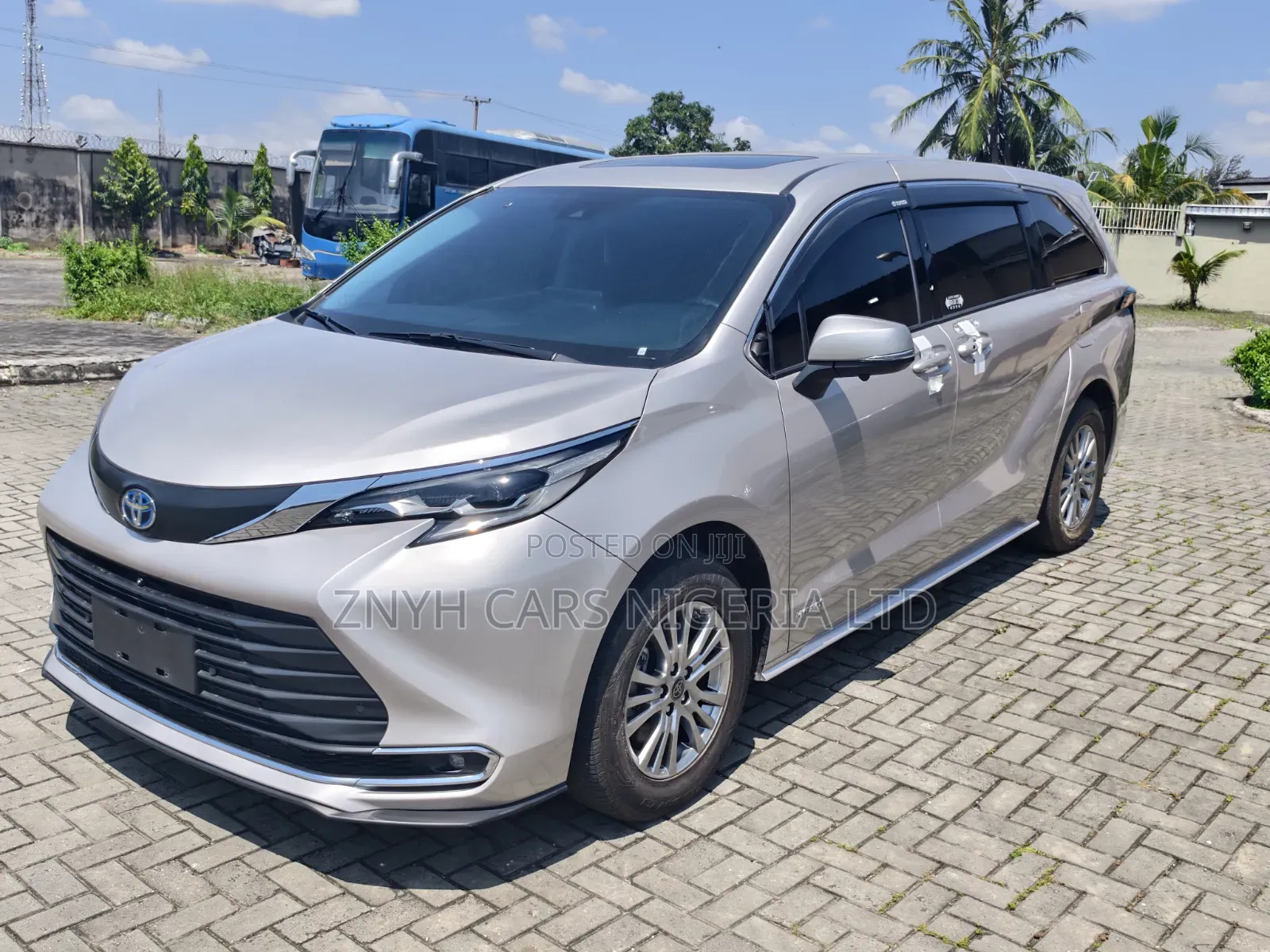Toyota Sienna 2023 Gray