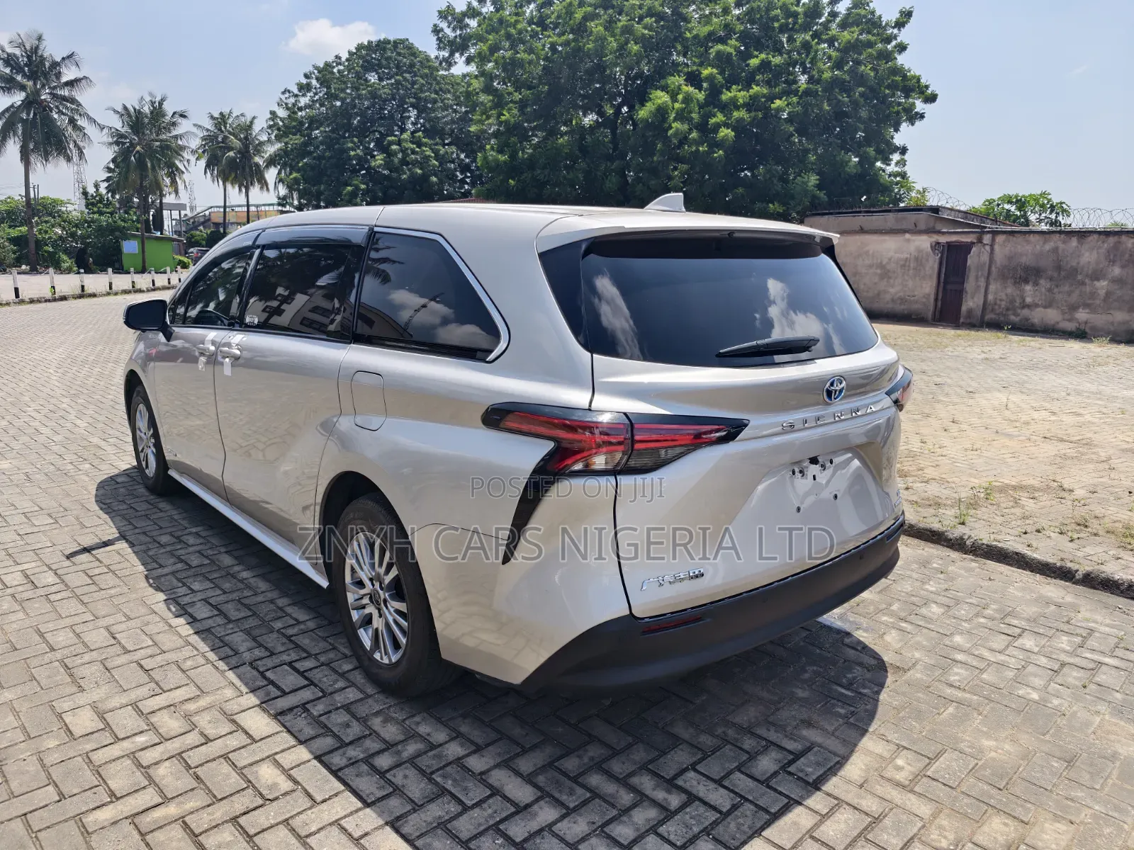 Toyota Sienna 2023 Gray