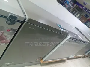 Hisense Low Voltage Single Door Chest Freezer 198l Silver