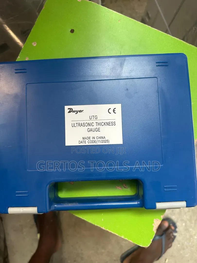 Ultrasonic Thickness Gauge