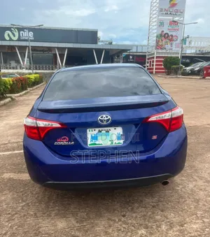 Toyota Corolla 2015 Blue