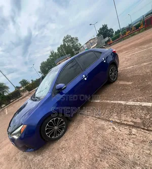 Toyota Corolla 2015 Blue