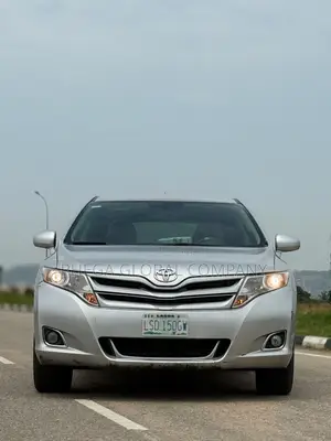 Toyota Venza LE 2011 Silver