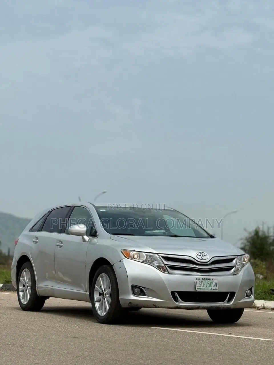 Toyota Venza LE 2011 Silver