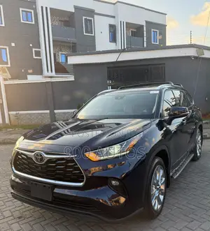 Toyota Highlander Limited 2021 Black