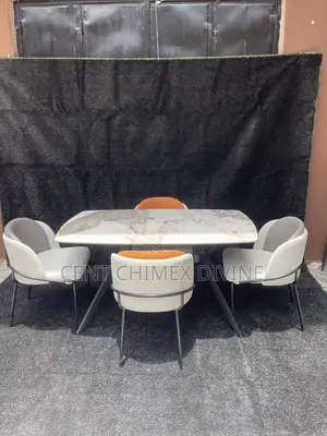 High Quality Dinning by 4 Seater