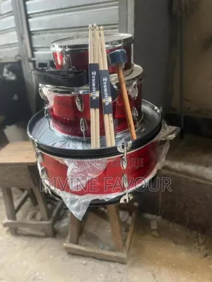Yamaha Drum Set