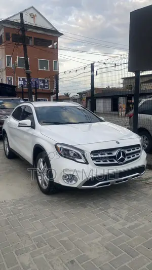 Mercedes-Benz GLA-Class 2018 White