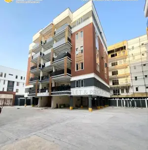 2bdrm Block of Flats in Freedom Way, Lekki Phase 1 for sale