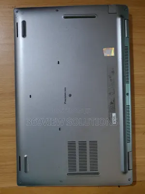 Laptop Dell Precision 3560 8GB Intel Core i5 SSD 256GB