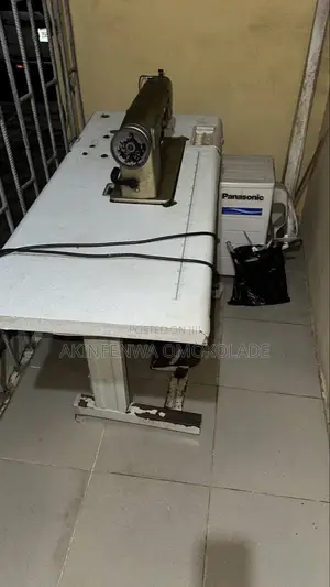 Industrial Sewing Machine