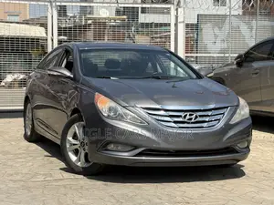 Hyundai Sonata GLS Sedan FWD (2.4L 4cyl 6A) 2011 Gray