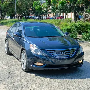 Hyundai Sonata Limited 2.0T Sedan (2.0L 4cyl 6A) 2011 Blue