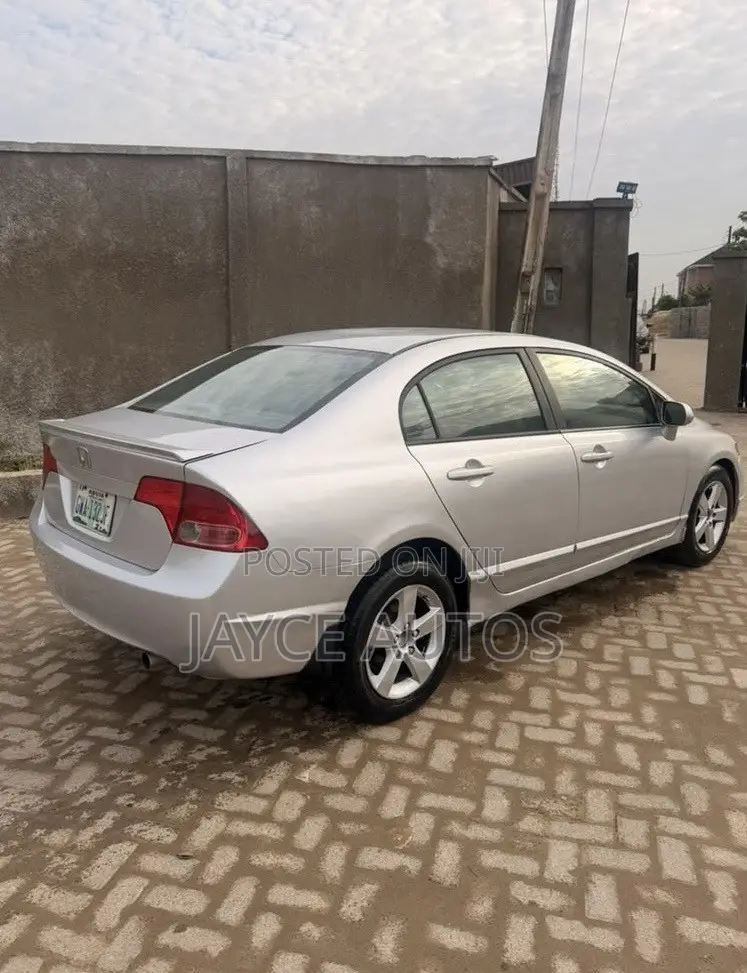 Honda Civic 2007 Silver