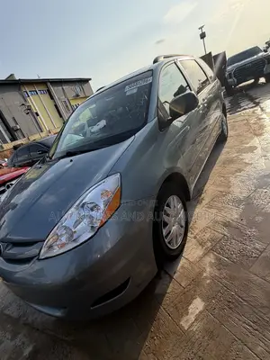 Toyota Sienna 2008 Blue