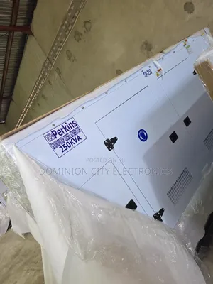 Complete 250kva Perkins England Diesel Soundproof Generator 2years Wty
