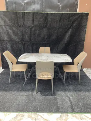 Uncommon Dinning by 4 Set