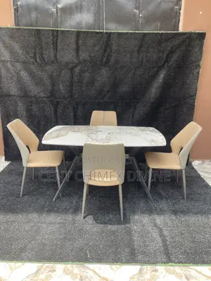 Uncommon Dinning by 4 Set